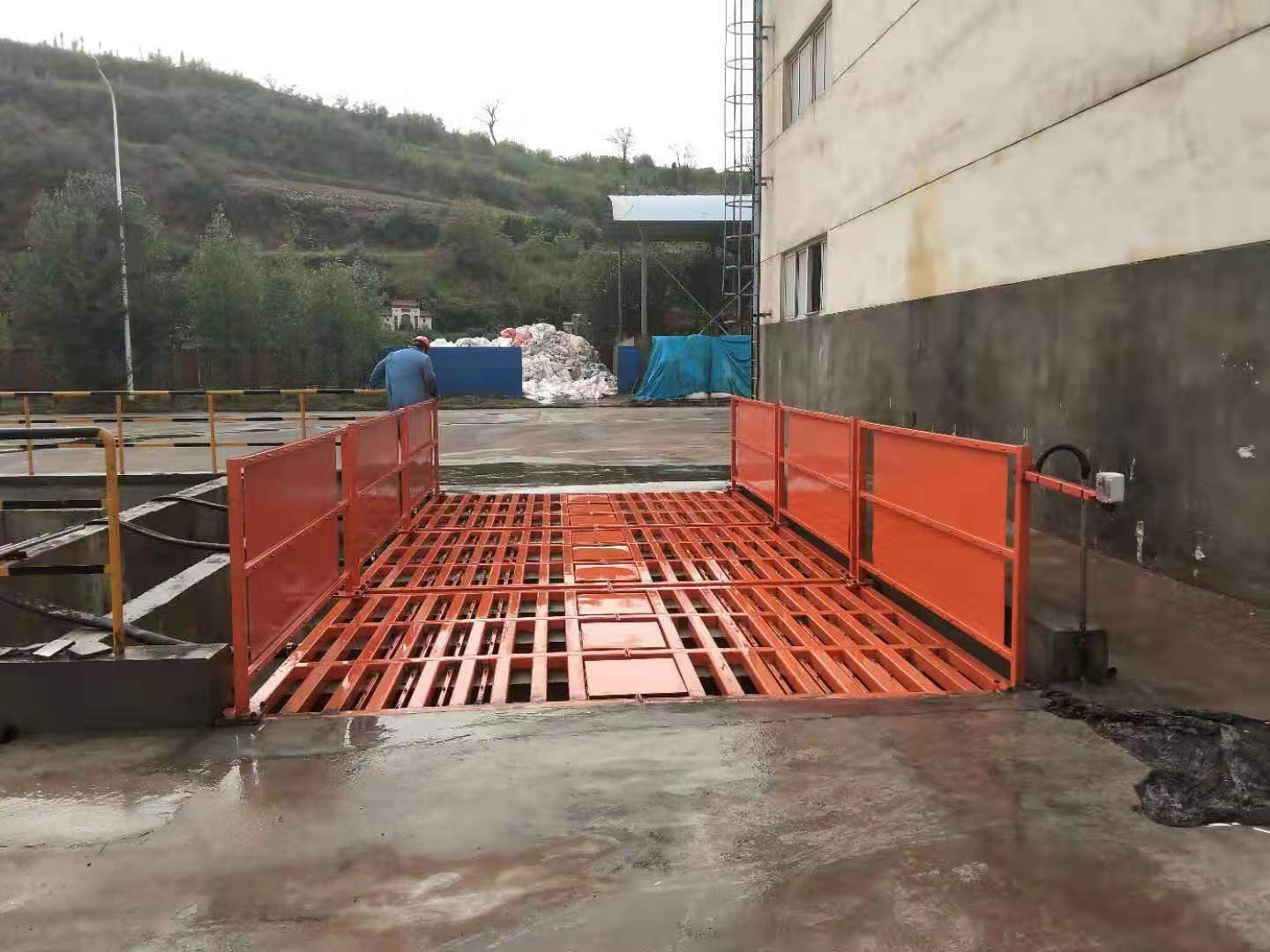 工程車輛香蕉视频下载污貴嗎-品牌廠家出廠價